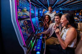 Simbol Wild dan Scatter di Wild Coaster